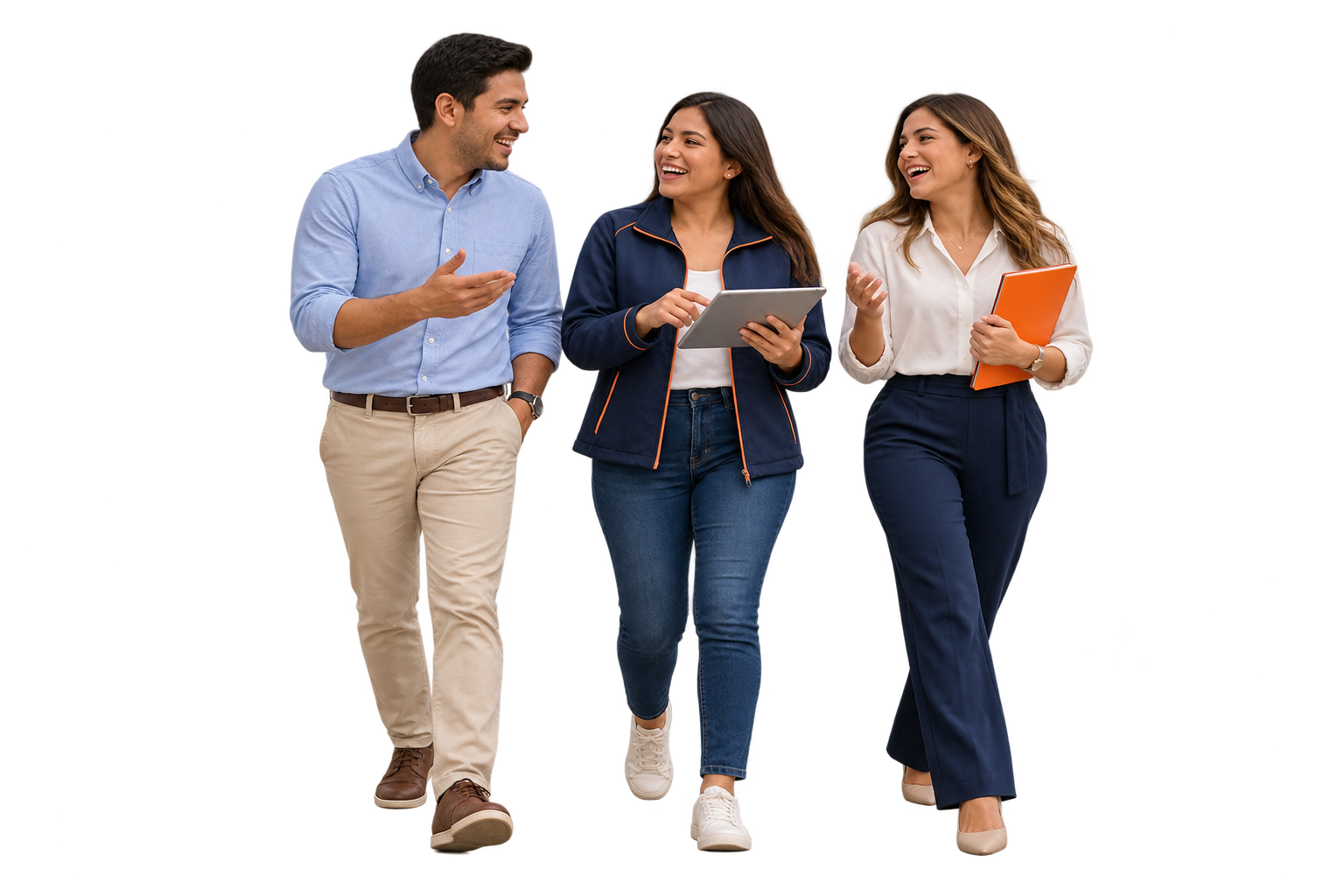Compañeros de trabajo conversando sobre sus beneficios